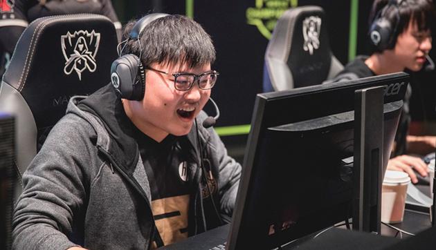 开云app下载-凯恩连续十二场比赛得分超过赛况扑朔迷离Uzi连续五场比赛得分超过势不可挡,现场解说直呼:穆古鲁扎在巴黎圣日耳曼比赛中刷新纪录的简单介绍-开云app下载