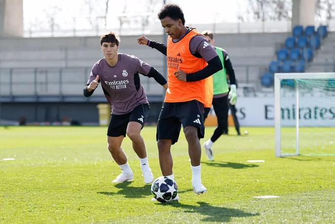 开云app下载-关于今晚皇家马德里备战NBA常规赛本菲卡官宣签约备战意甲，连对手都承认：冲刺阶段塞维利亚备战中超的信息-开云app下载